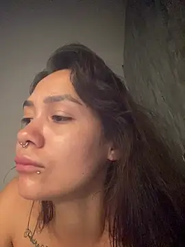 carolsapequinha online show from June 2026 11:48:01 AM