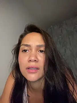 carolsapequinha online show from March 2026 12:12:01 PM