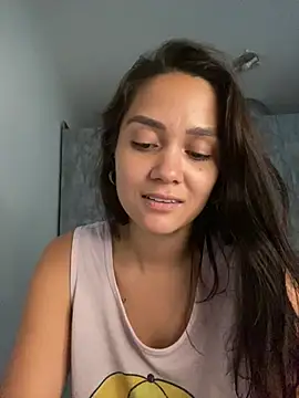 carolsapequinha online show from April 2026 04:13:02 PM