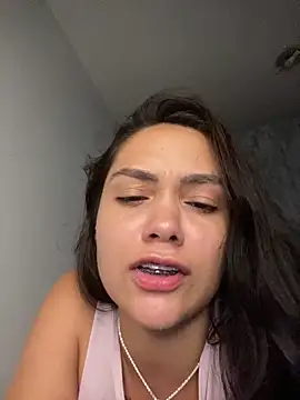 carolsapequinha online show from February 2026 12:30:02 AM