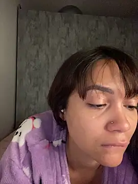 carolsapequinha online show from May 2026 10:34:01 AM