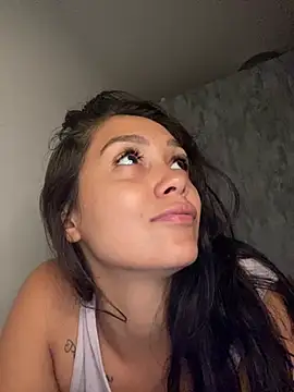 carolsapequinha online show from March 2026 11:05:02 AM