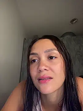 carolsapequinha online show from March 2026 11:11:01 AM