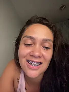 carolsapequinha online show from February 2026 11:17:01 AM