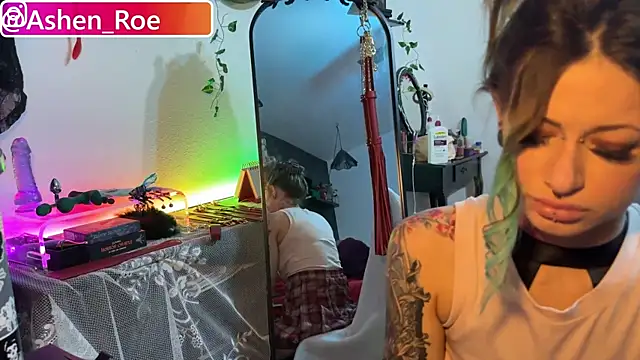 AshenRoe online show from April 2026 02:51:02 AM