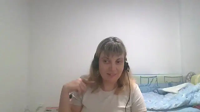 CherieAdair online show from November 2025 04:00:02 PM