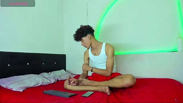 kaiborman00 online show from March 2026 02:57:01 AM