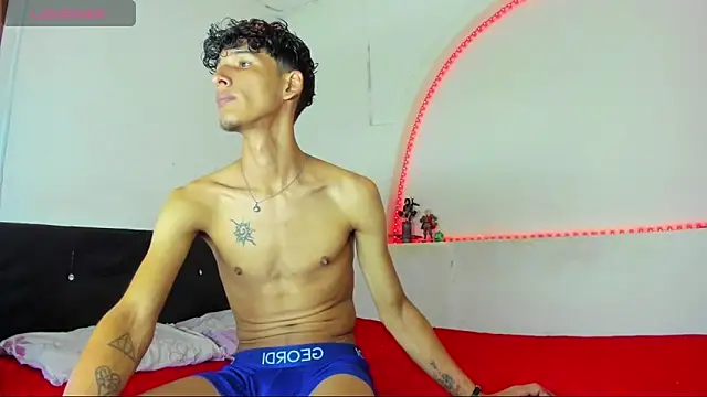 kaiborman00 online show from March 2026 03:17:02 AM