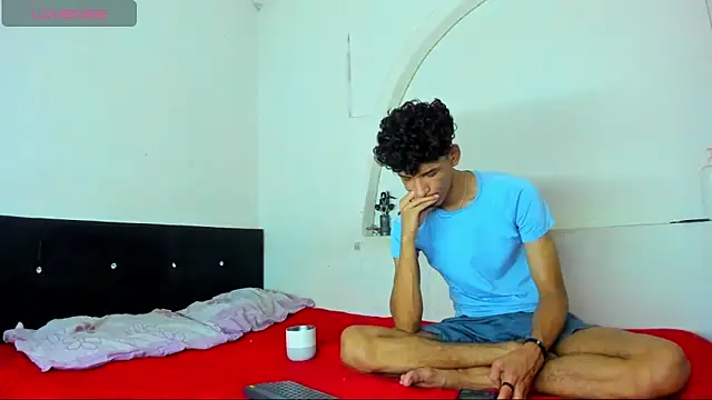 kaiborman00 online show from March 2026 03:02:02 AM