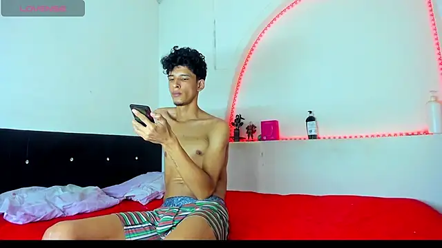 kaiborman00 online show from February 2026 02:57:02 AM