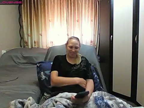 JenniDeep online show from May 2026 09:48:02 AM