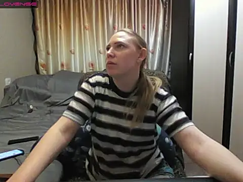 JenniDeep online show from April 2026 04:11:02 PM