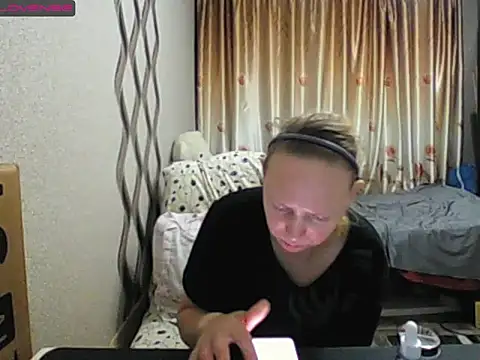 JenniDeep online show from December 2025 08:21:01 PM