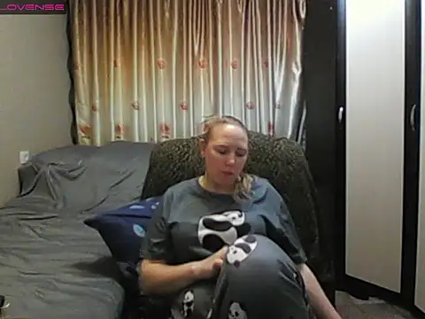 JenniDeep online show from April 2026 03:29:01 PM