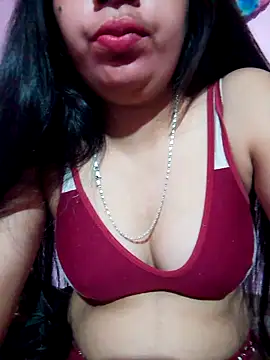 isha sharma2002 online show from November 2025 01:26:01 PM