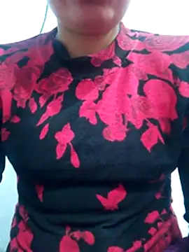 isha sharma2002 online show from November 2025 04:40:01 PM