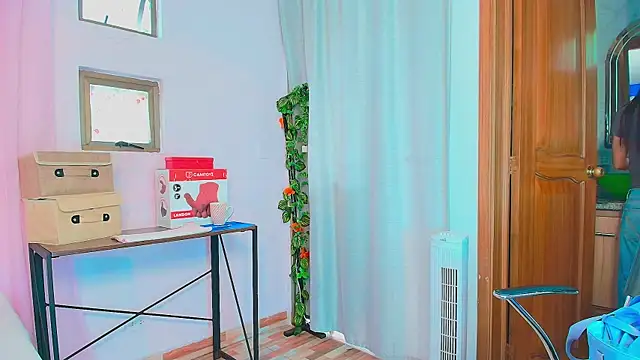 lizzy kane online show from March 2026 08:20:02 PM