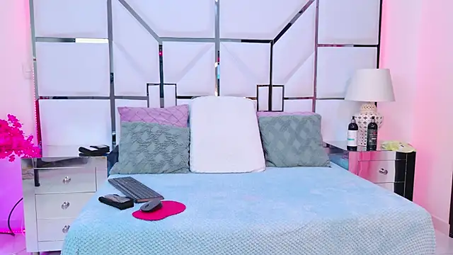 VeronicaSttar online show from December 2025 11:46:02 AM