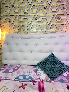 MelanyyJhonson15 online show from May 2026 03:08:01 AM