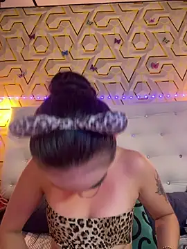 MelanyyJhonson15 online show from February 2026 01:56:02 AM