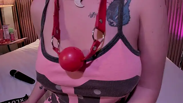 Danna-Rouse online show from March 2026 07:21:02 PM