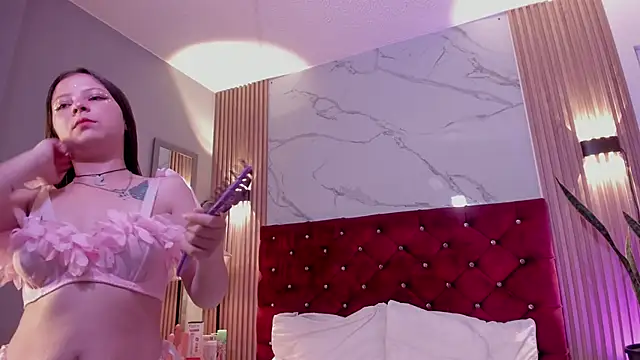 Danna-Rouse online show from March 2026 07:38:01 PM