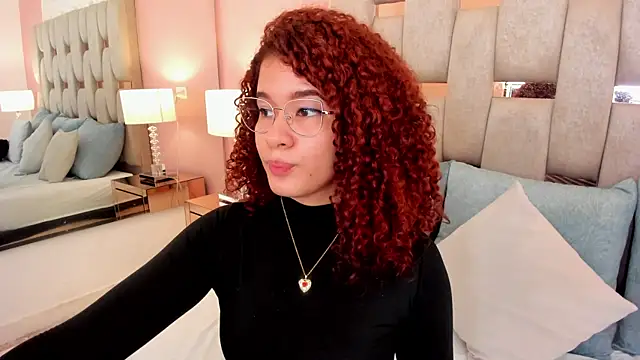 avrilwaynee online show from January 2026 12:56:01 PM