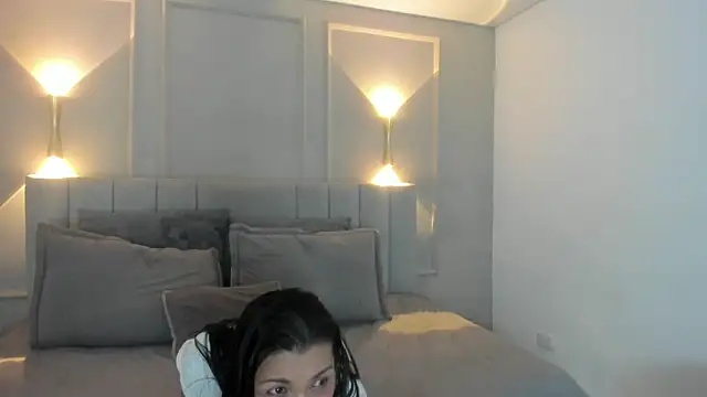 Dulce emi online show from March 2026 12:27:01 PM