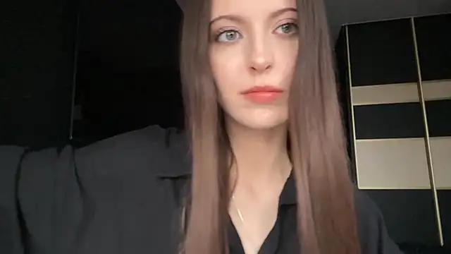 BarredHelenium online show from November 2025 11:47:01 AM