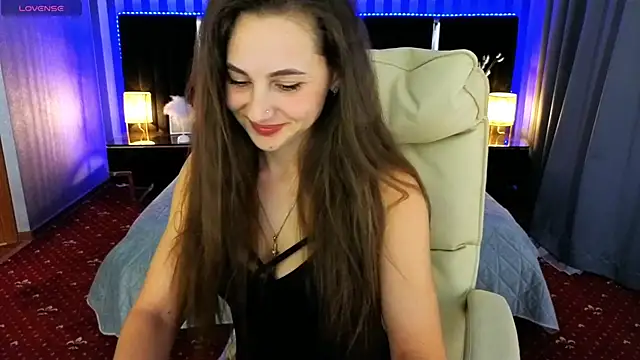 LayllaStarr online show from November 2025 02:07:02 PM