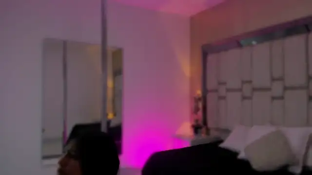 SnakeMuse online show from December 2025 04:14:01 AM