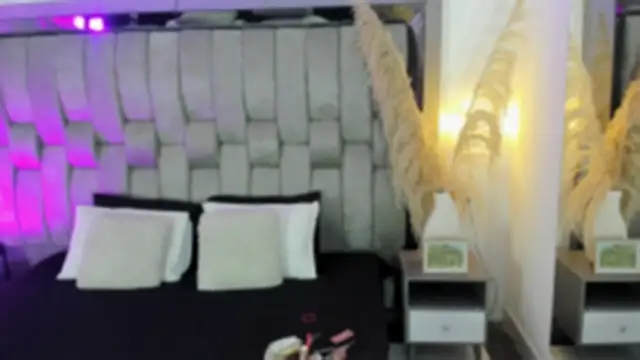 SnakeMuse online show from January 2026 04:06:02 AM