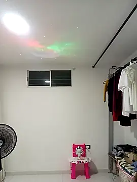 Snapshot of StormiRose_ chatting on December 2025 04:51:02 AM StormiRose online show from December 2025 04:51:02 AM