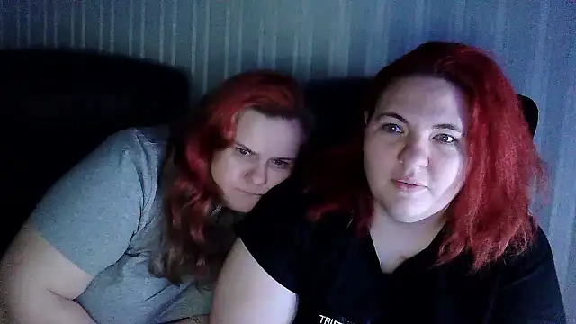 Snapshot of HollyXXEva chatting on January 2026 08:23:02 PM HollyXXEva online show from January 2026 08:23:02 PM