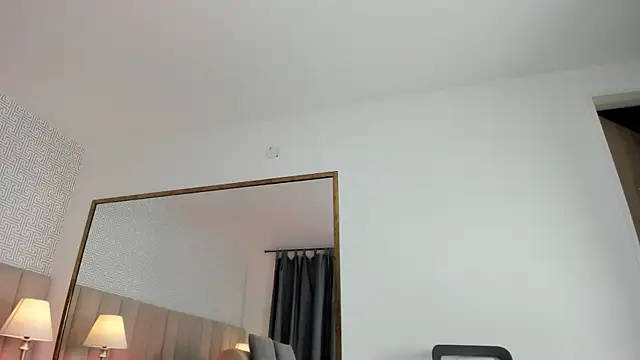 Sasha Wolff online show from March 2026 07:05:02 PM