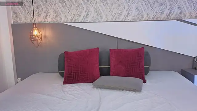 Sasha Wolff online show from April 2026 07:58:02 PM