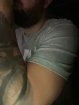 julianlondo111 online show from December 2025 02:37:02 AM