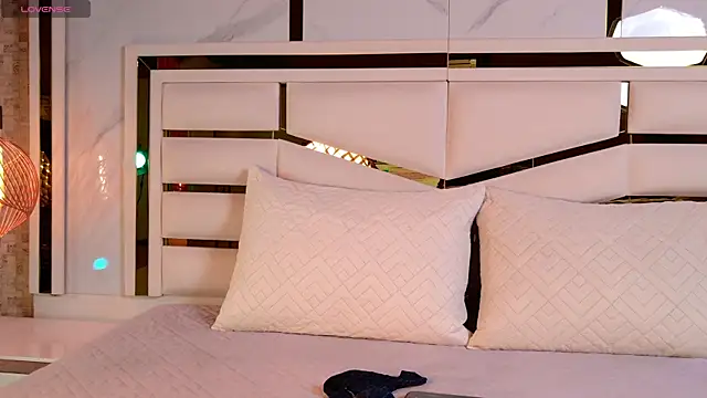 nix wolf online show from January 2026 03:10:01 AM