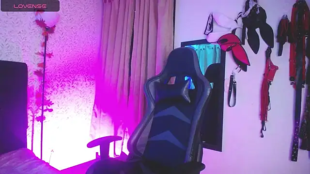 Noise Lux33 online show from November 2025 12:17:02 PM