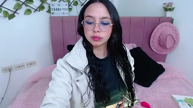 amaris ferrer online show from January 2026 04:17:02 AM