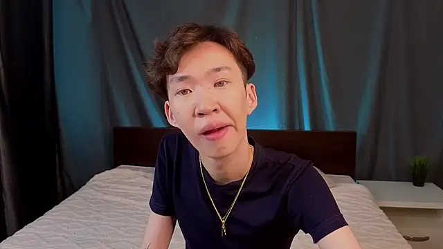 Snapshot of islendtakumi chatting on November 2025 03:32:02 AM islendtakumi online show from November 2025 03:32:02 AM