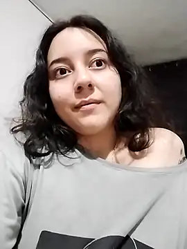 chibi love online show from December 2025 03:53:01 AM