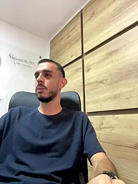 juancamodel online show from November 2025 07:03:01 PM