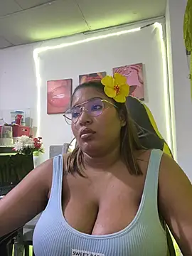 morena-2025 online show from May 2026 01:34:01 AM