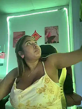morena-2025 online show from May 2026 09:36:02 PM