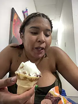 morena-2025 online show from May 2026 11:50:01 PM