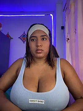 Snapshot of morena-2025 chatting on July 2026 10:49:02 PM morena-2025 online show from July 2026 10:49:02 PM