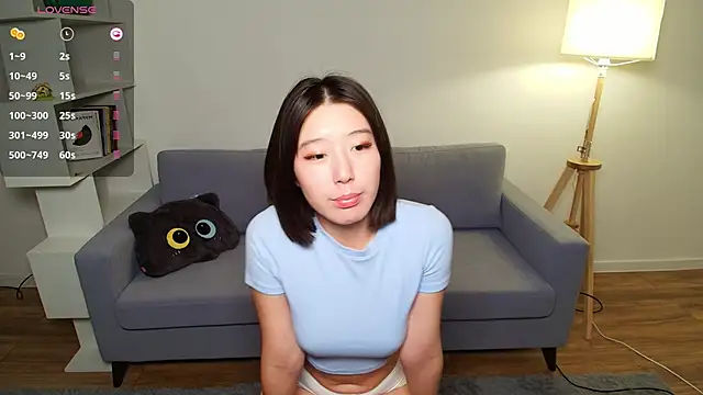 Snapshot of KokoMiu chatting on December 2025 02:48:01 PM KokoMiu online show from December 2025 02:48:01 PM