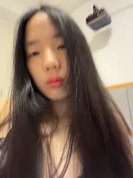 TinyBabe online show from April 2026 12:29:01 PM