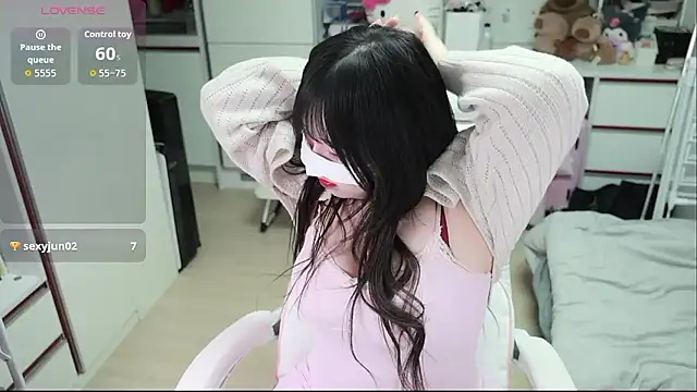 kimhyeona2005 online show from February 2026 12:51:02 PM